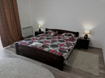 Фотографии Апартаменты Apartment on Mynaiska 18 г. Ужгород (Украина) №1 Фото Апартаменты Apartment on Mynaiska 18 г. Ужгород 1