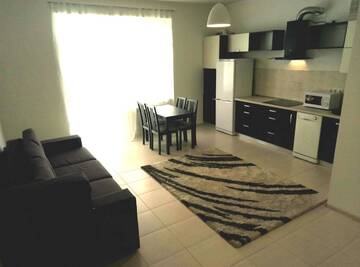 Фотографии Апартаменты Apartment 18 Mynaiska - n.Silpo (1) г. Ужгород (Украина) №1 Фото Апартаменты Apartment 18 Mynaiska - n.Silpo (1) г. Ужгород 1