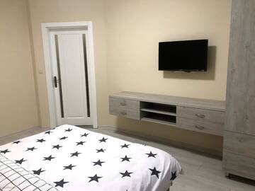 Фотографии Апартаменты GIL Apartment on Tlehasa 14,19 near Tokio г. Ужгород (Украина) №4 Фото Апартаменты GIL Apartment on Tlehasa 14,19 near Tokio г. Ужгород 4