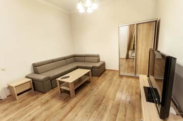 Фотографии Апартаменты Wonderful flat on city center (Mukachivska 4/8) г. Ужгород (Украина) №3 Фото Апартаменты Wonderful flat on city center (Mukachivska 4/8) г. Ужгород 3