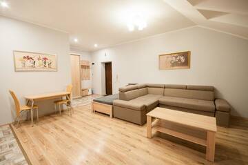 Фотографии Апартаменты Wonderful flat on city center (Mukachivska 4/15) г. Ужгород (Украина) №1 Фото Апартаменты Wonderful flat on city center (Mukachivska 4/15) г. Ужгород 1