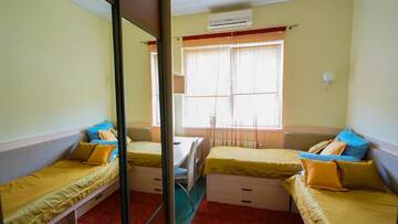 Фото номера Односпальная кровать в общем номере с 2 кроватями Хостелы City Hostel Panorama г. Ужгород 5