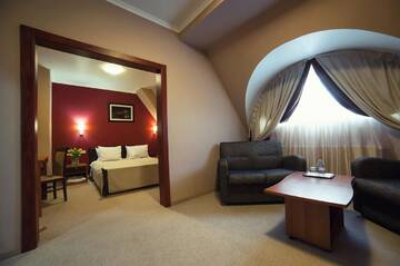 Фотографии Отель Hotel Praha г. Ужгород (Украина) №2 Фото Отель Hotel Praha г. Ужгород 2