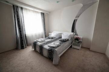 Фото номера Люкс Отель Hotel Praha г. Ужгород 2