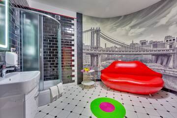 Фото номера Люкс Отель Emigrand Art Hotel г. Ужгород 3