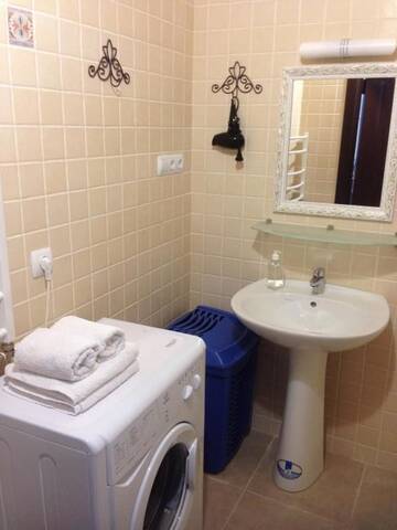 Фото номера Апартаменты с 2 спальнями Апартаменты Apartment on Mynaiska 18 г. Ужгород 18