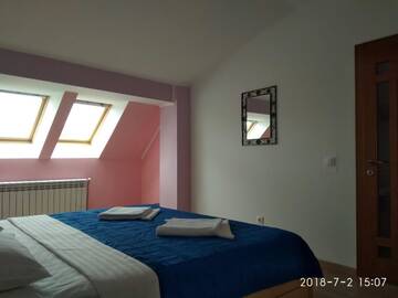 Фото номера Двухместный номер с 1 кроватью и общей ванной комнатой Хостелы VULYK Hostel г. Ужгород 6