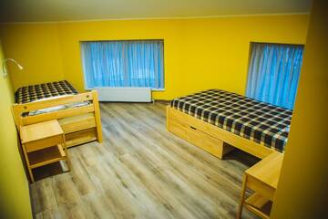 Фото номера Односпальная кровать в общем номере Хостелы Alina Hotel &amp; Hostel г. Ужгород 4