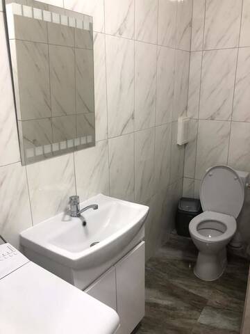 Фото номера Апартаменты с 1 спальней Апартаменты G.I.L Apartment on Tlehasa 14,4 near Tokio г. Ужгород 12