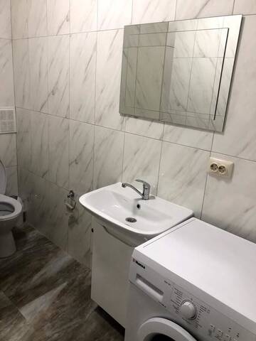 Фото номера Апартаменты с 1 спальней Апартаменты GIL Apartment on Tlehasa 14,19 near Tokio г. Ужгород 8