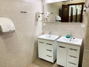 Фото номера Односпальная кровать в общем номере Хостелы Hostel Gulliver г. Ужгород 9