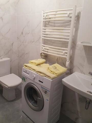Фото номера Апартаменты с 2 спальнями Апартаменты VIP apartment in the centre г. Ужгород 30