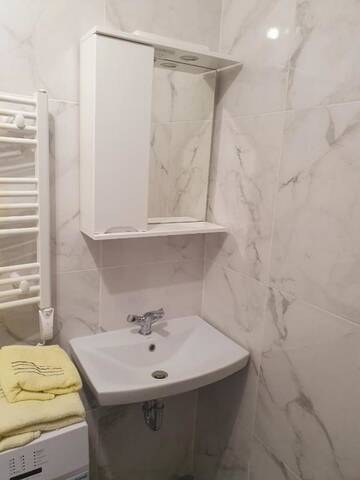 Фото номера Апартаменты с 2 спальнями Апартаменты VIP apartment in the centre г. Ужгород 31